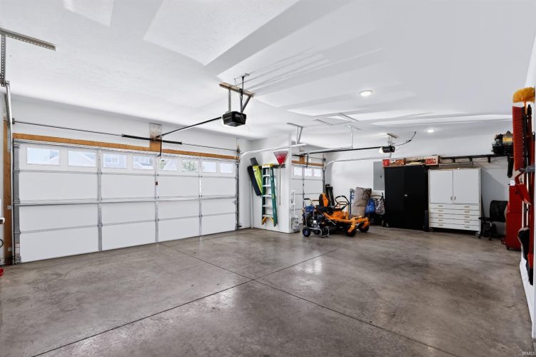 Listing Image 38