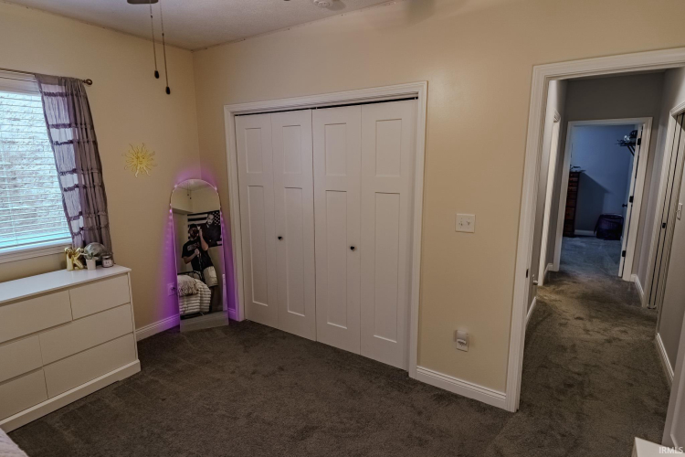 Listing Image 36