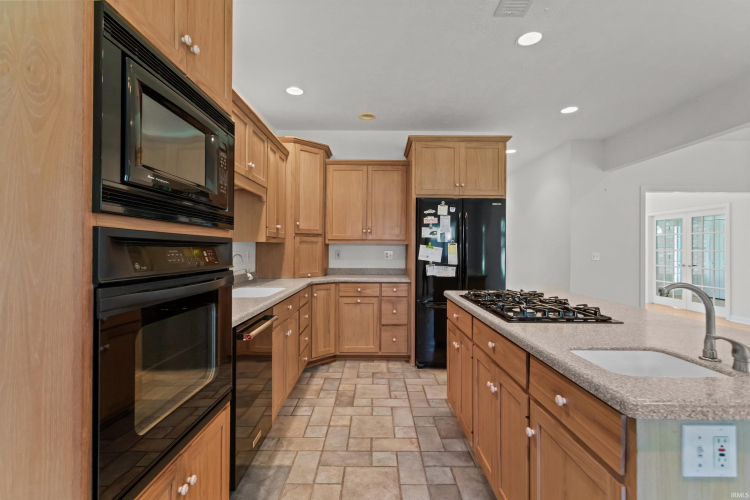 Listing Image 13