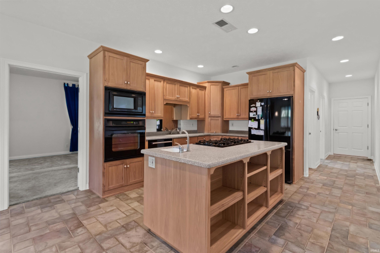Listing Image 15