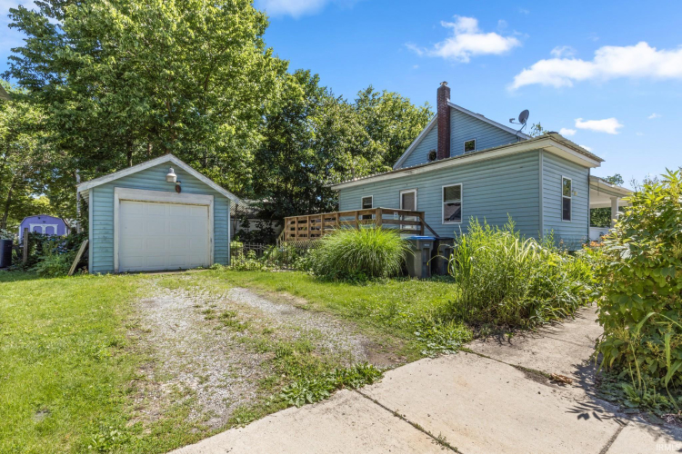 Listing Image 3