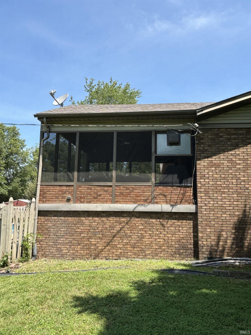 Listing Image 28