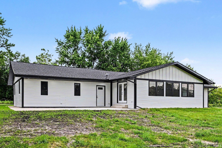 Listing Image 24