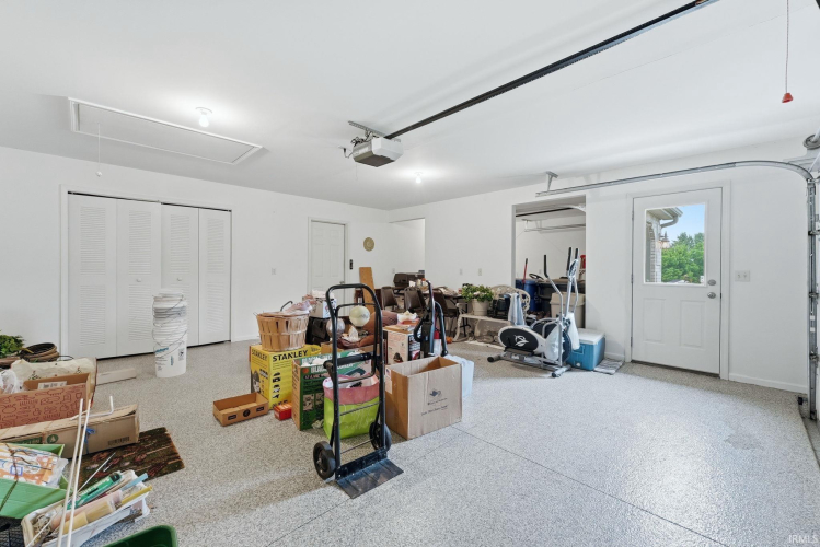Listing Image 28