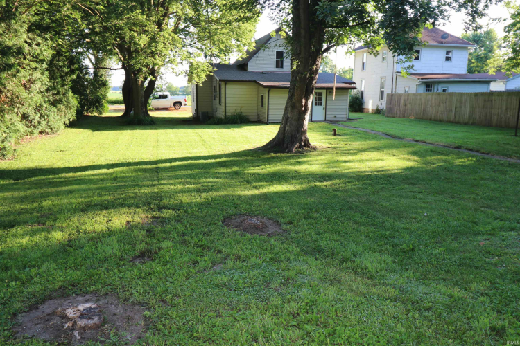 Listing Image 3