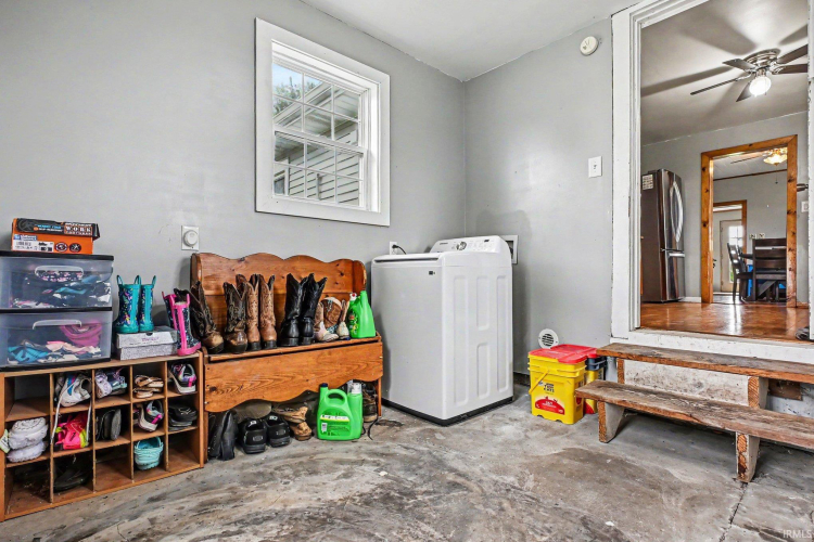Listing Image 16