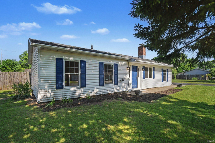 Listing Image 3