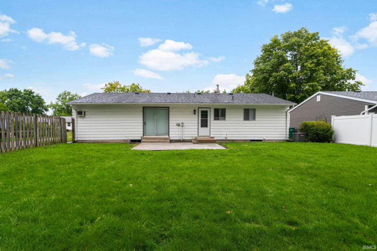 Listing Image 20