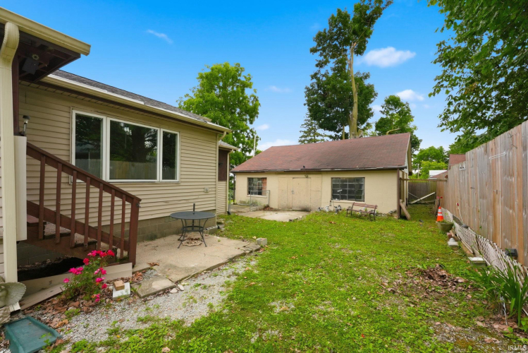 Listing Image 32