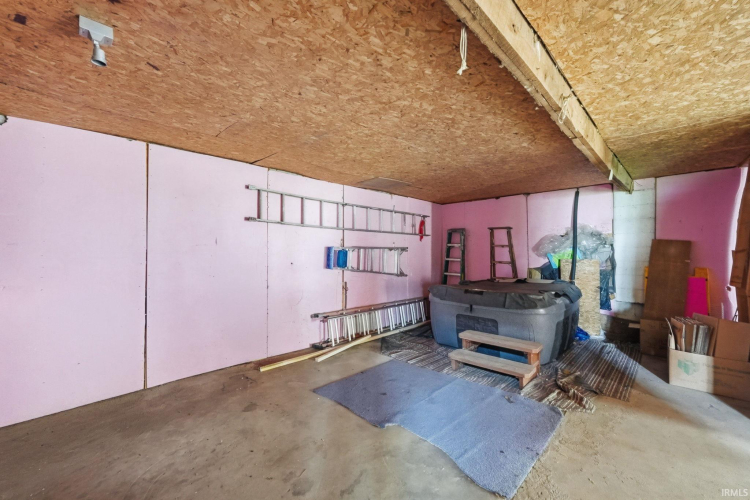 Listing Image 38