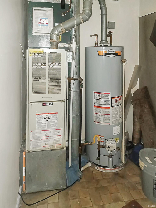 Listing Image 5