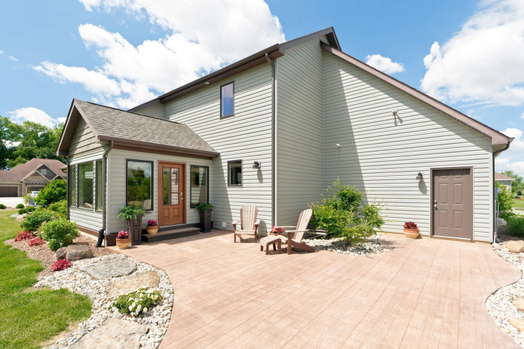 Listing Image 44