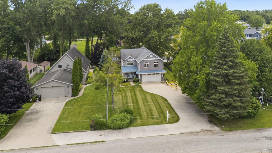 Listing Image 4