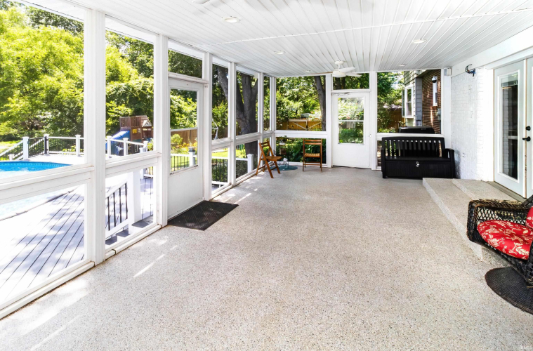 Listing Image 18