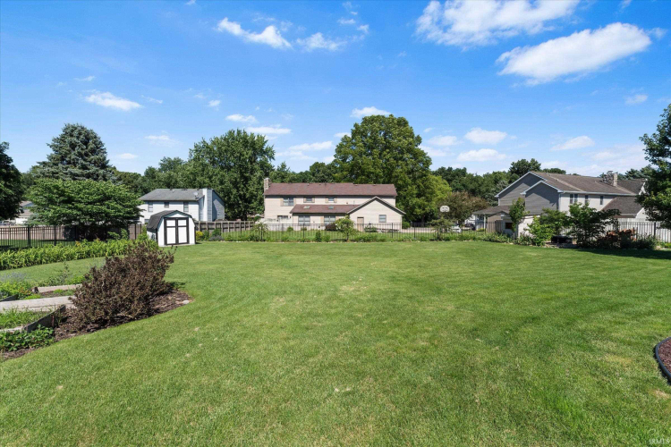 Listing Image 44
