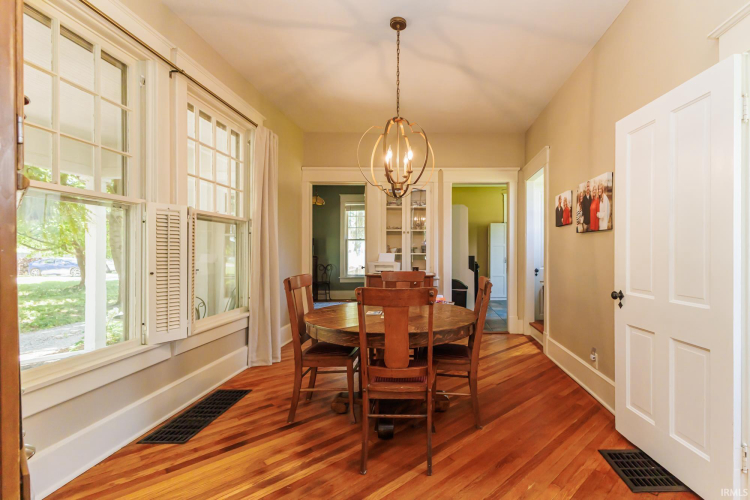 Listing Image 14