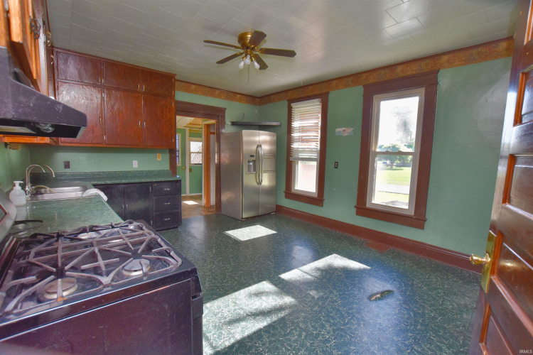 Listing Image 16