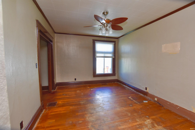 Listing Image 17