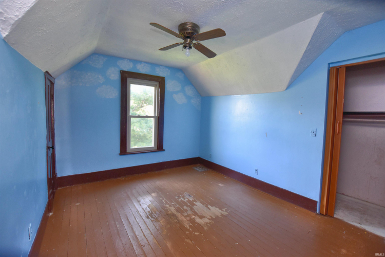 Listing Image 27