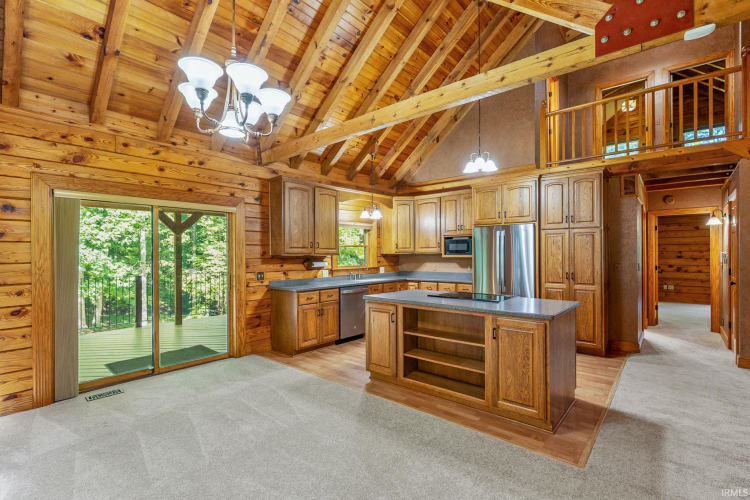 Listing Image 11