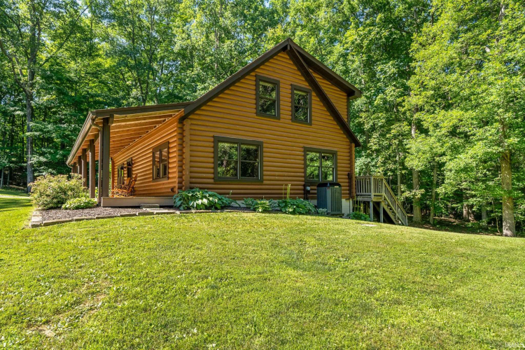Listing Image 4