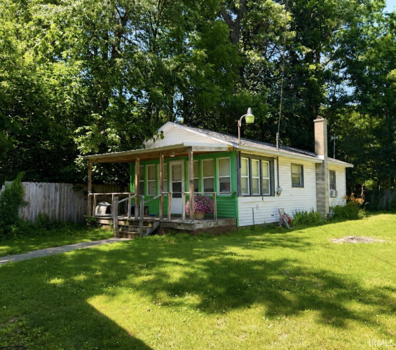 Listing Image 4