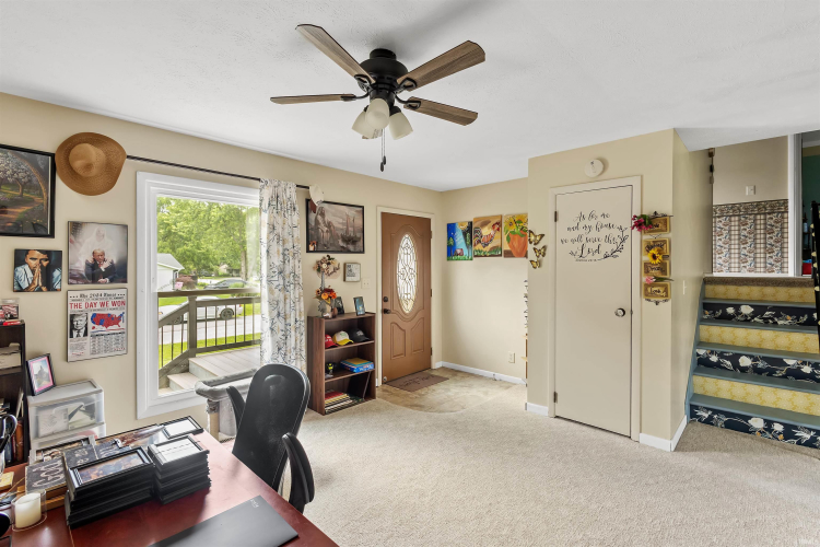 Listing Image 9
