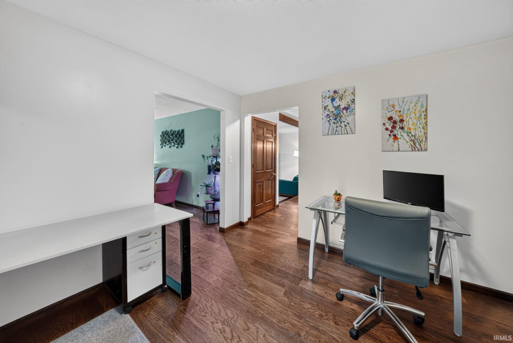 Listing Image 17