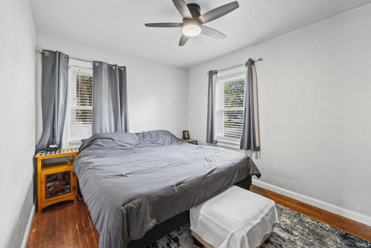 Listing Image 17