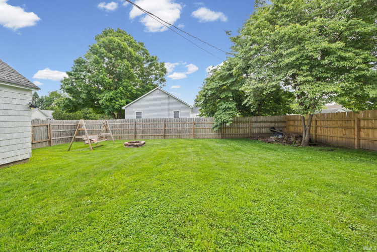Listing Image 30