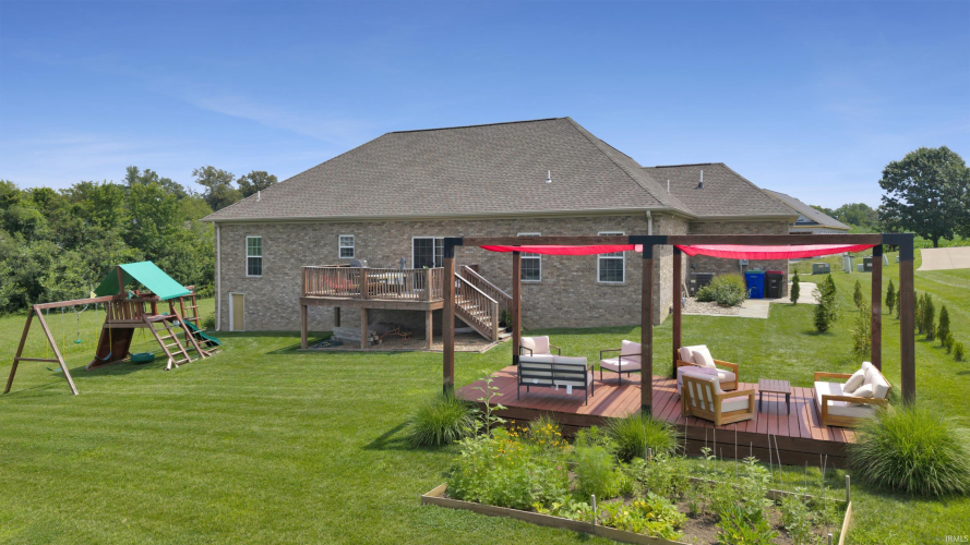 Listing Image 5