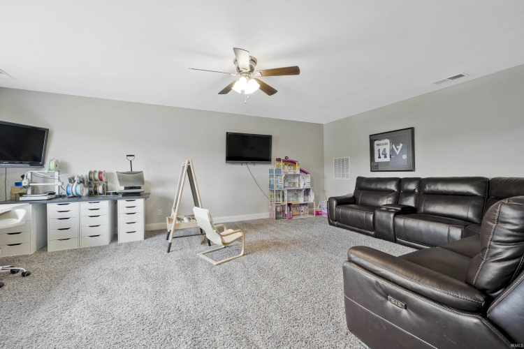 Listing Image 42
