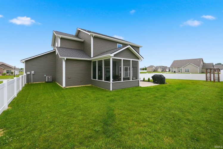 Listing Image 15