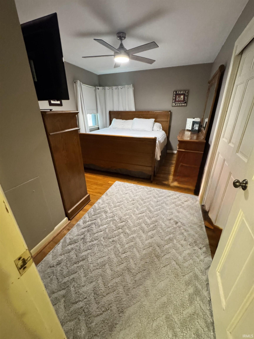 Listing Image 14