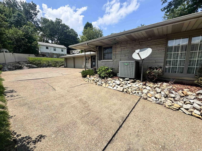 Listing Image 33