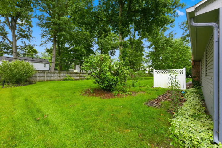 Listing Image 37