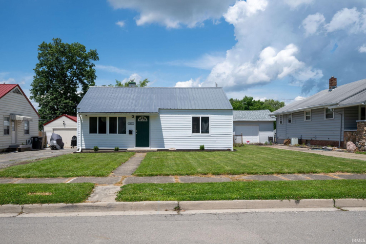 Listing Image 3
