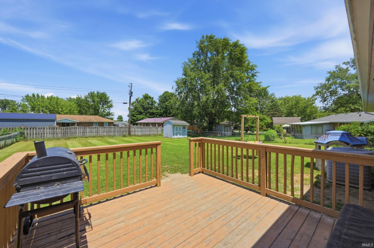Listing Image 16