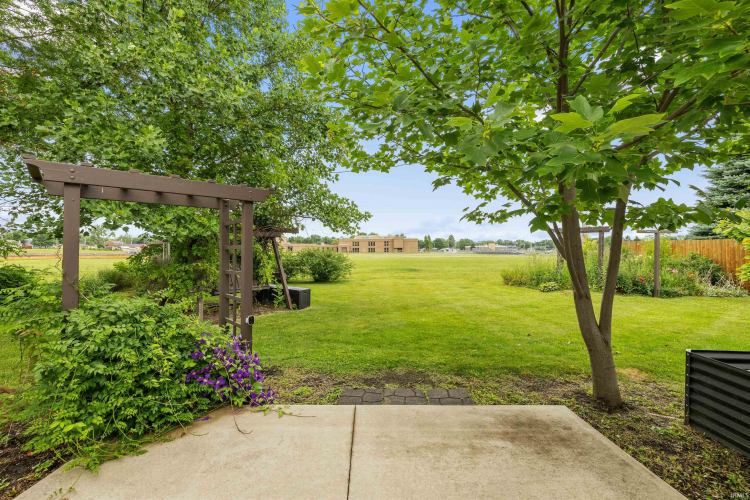 Listing Image 35