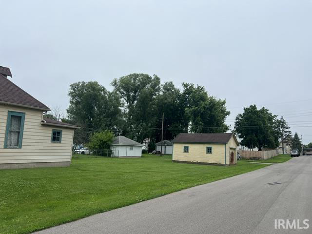 Listing Image 4
