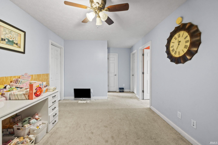 Listing Image 24