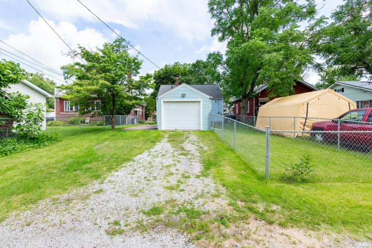 Listing Image 22