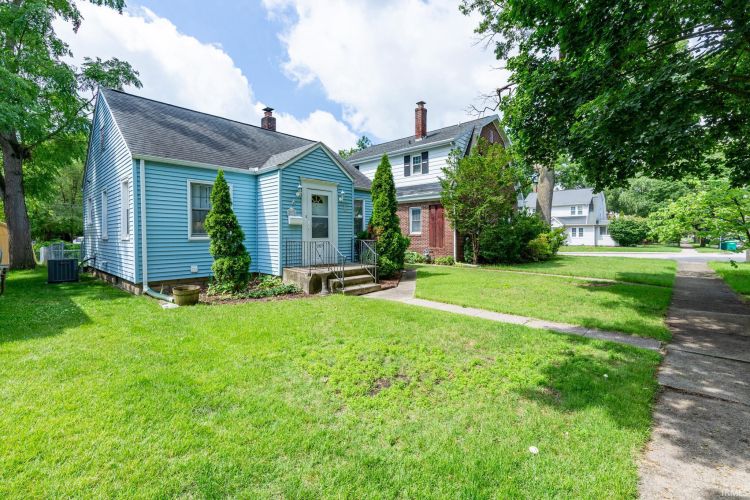 Listing Image 24