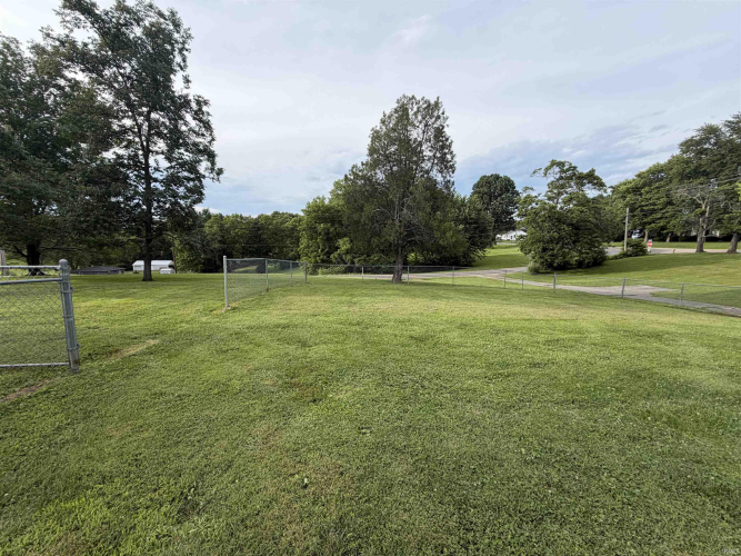 Listing Image 32