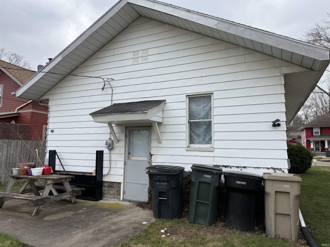 Listing Image 10
