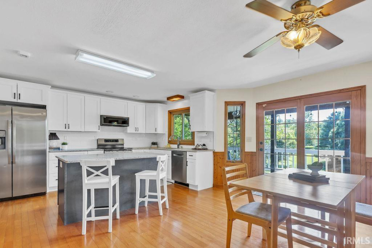 Listing Image 13