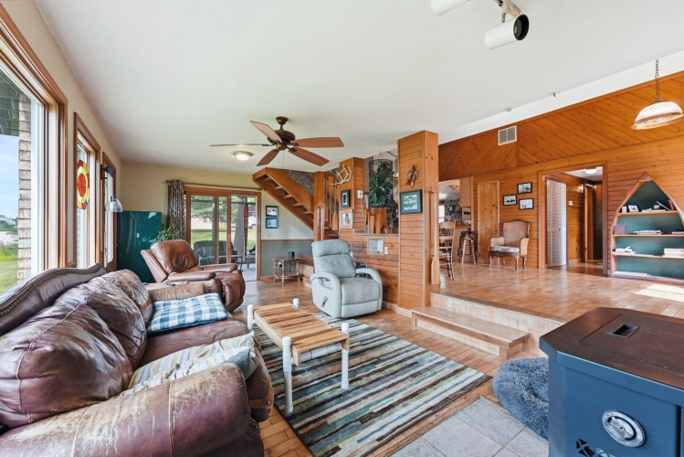 Listing Image 21