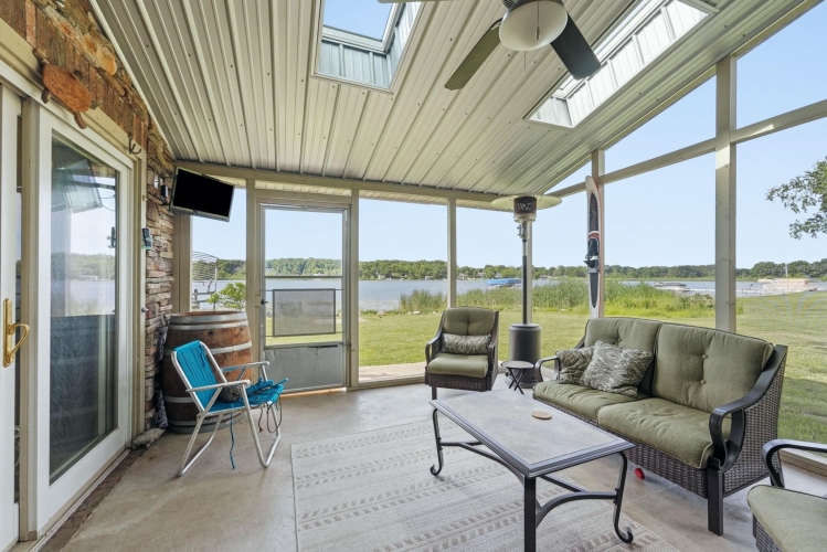 Listing Image 23