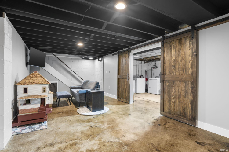 Listing Image 26