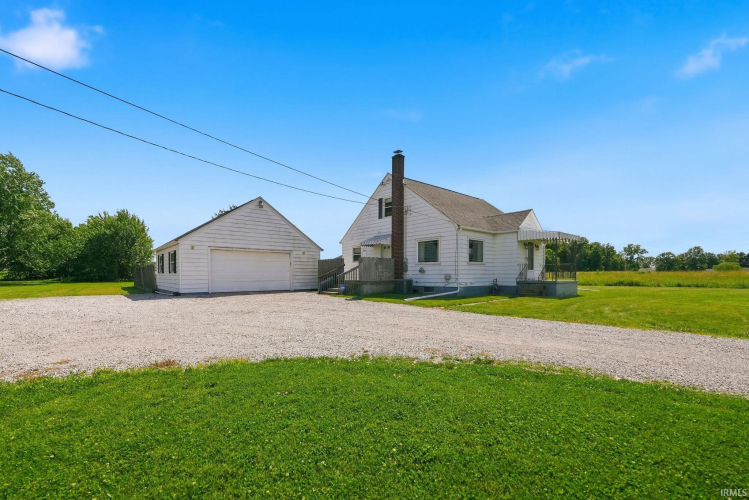 Listing Image 3